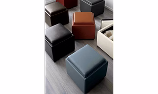 Corner stool