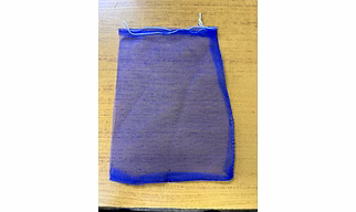 Garlic Mesh Bag Supplier – Garlic Plain Mesh Bag (No Branding) Weight - 250 gm/500 gm/1kg | Fresh garlic Mesh Bag wholesale Fresh loose garlic for B2B Importers, Wholesalers and Distributors – Bhagat Brothers
