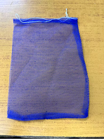 Garlic Mesh Bag Supplier – Garlic Plain Mesh Bag (No Branding) Weight - 250 gm/500 gm/1kg | Fresh garlic Mesh Bag wholesale Fresh loose garlic for B2B Importers, Wholesalers and Distributors – Bhagat Brothers