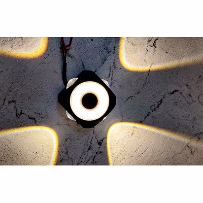 quadflare outdoor wall light