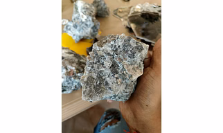 Mica quartz