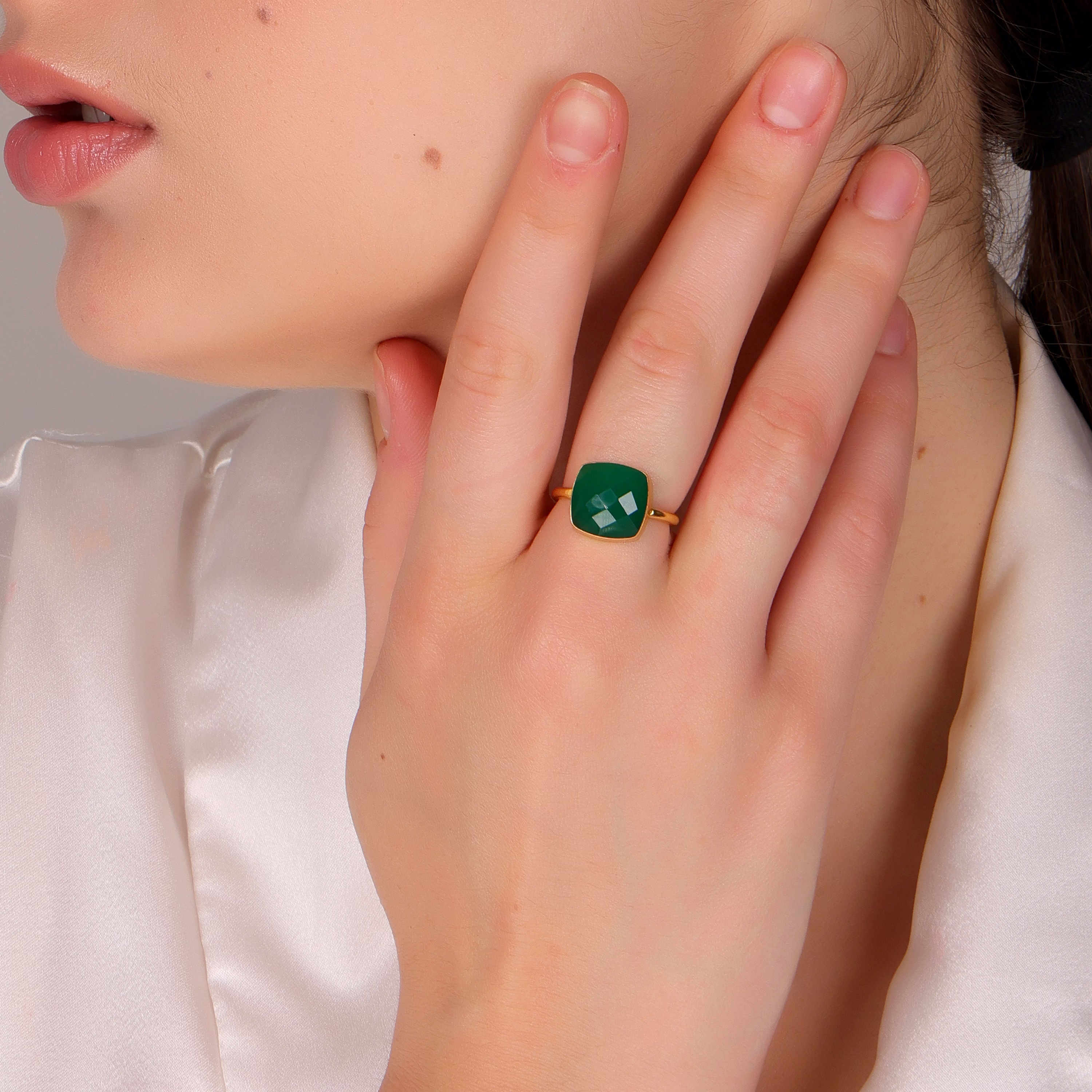 Dua Green Onyx Cushion Ring – Artisan Gold Statement Ring, Gift for Her image 6