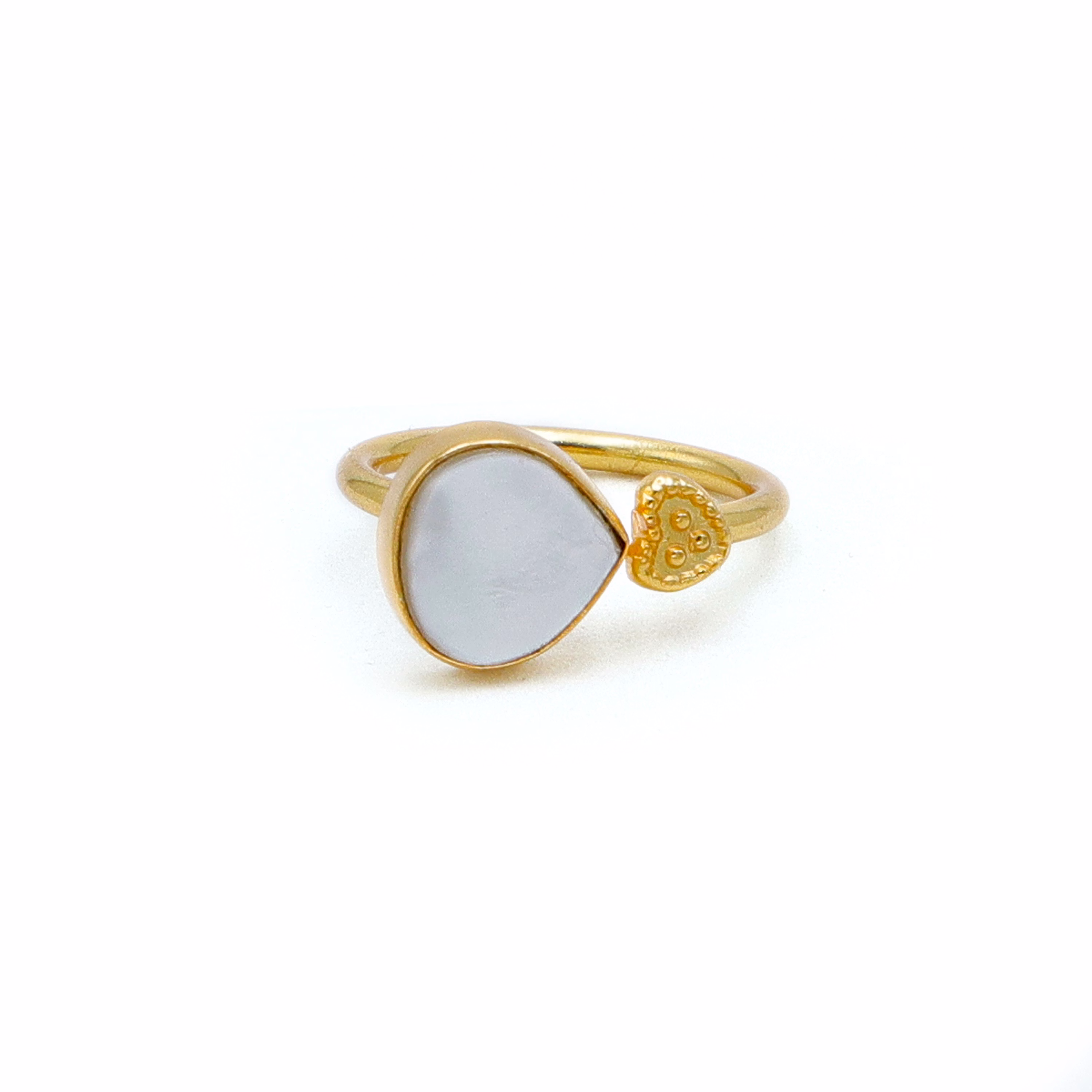 Dua Mother of Pearl Heart Ring – Romantic Gold-Plated Pearl Jewelry, Timeless Elegance image 2