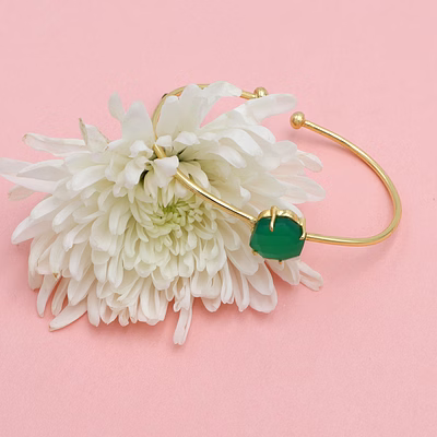 dua green onyx gold-plated bangle bracelet – elegant natural gemstone jewelry for women