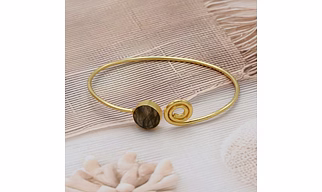 Dua Labradorite Grey Gold-Plated Bangle – Handcrafted Statement Gemstone Bracelet for Women