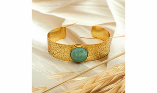 Dua Amazonite Bangle – Trendy Green Gold-Plated Gemstone Bracelet for Women