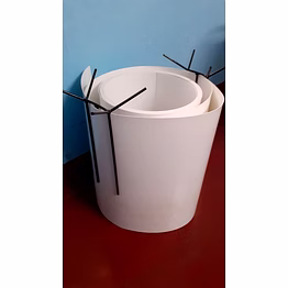 chick guard with 6 stand