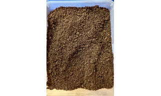Chemical free Animal Waste (Cow Dung & Chicken Manure).Raw manure contains <10% moisture.
