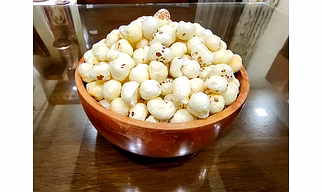 Makhana 4 Suta Handpicked Bulk Fox Nut Supply for Global Importers & Buyers | Size-Graded & Export Ready Food Ingredient