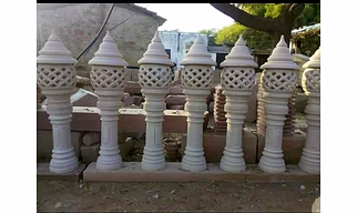 Beig Stone Lamp post