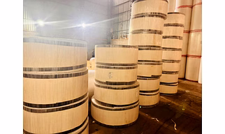 TOWEL TISSUE JUMBO ROLLS