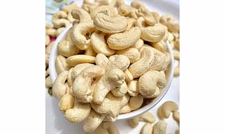 320 CASHEW NUTS