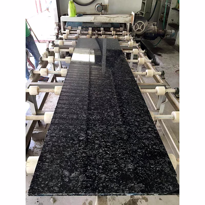 R Black Granite for Flooring, Cladding, and Surface Applications-1