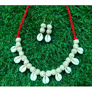 Handcrafted Banana Fibre Cowrie Shell Jewelry Set