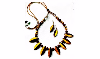 Handmade Black and Gold Terracotta Necklace Set - Leaf Shape