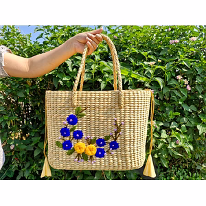 Handcrafted Kauna Grass Bag – Floral Embroidery