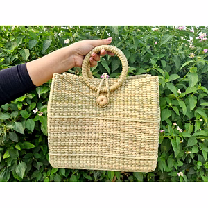 Handcrafted Kauna Grass Bag - Natural