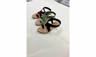 Ladies casual footwear