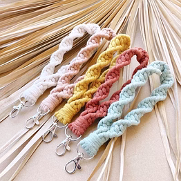 macrame keychain
