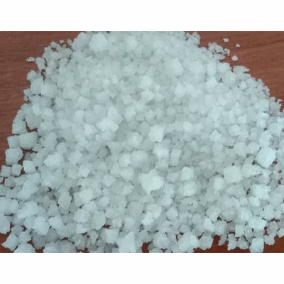white crystal salt