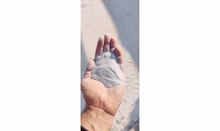 Quartz sand