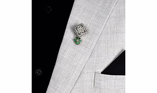 925 Sterling Silver Floral Lapel Pin – Vintage Charm with a Modern Twist