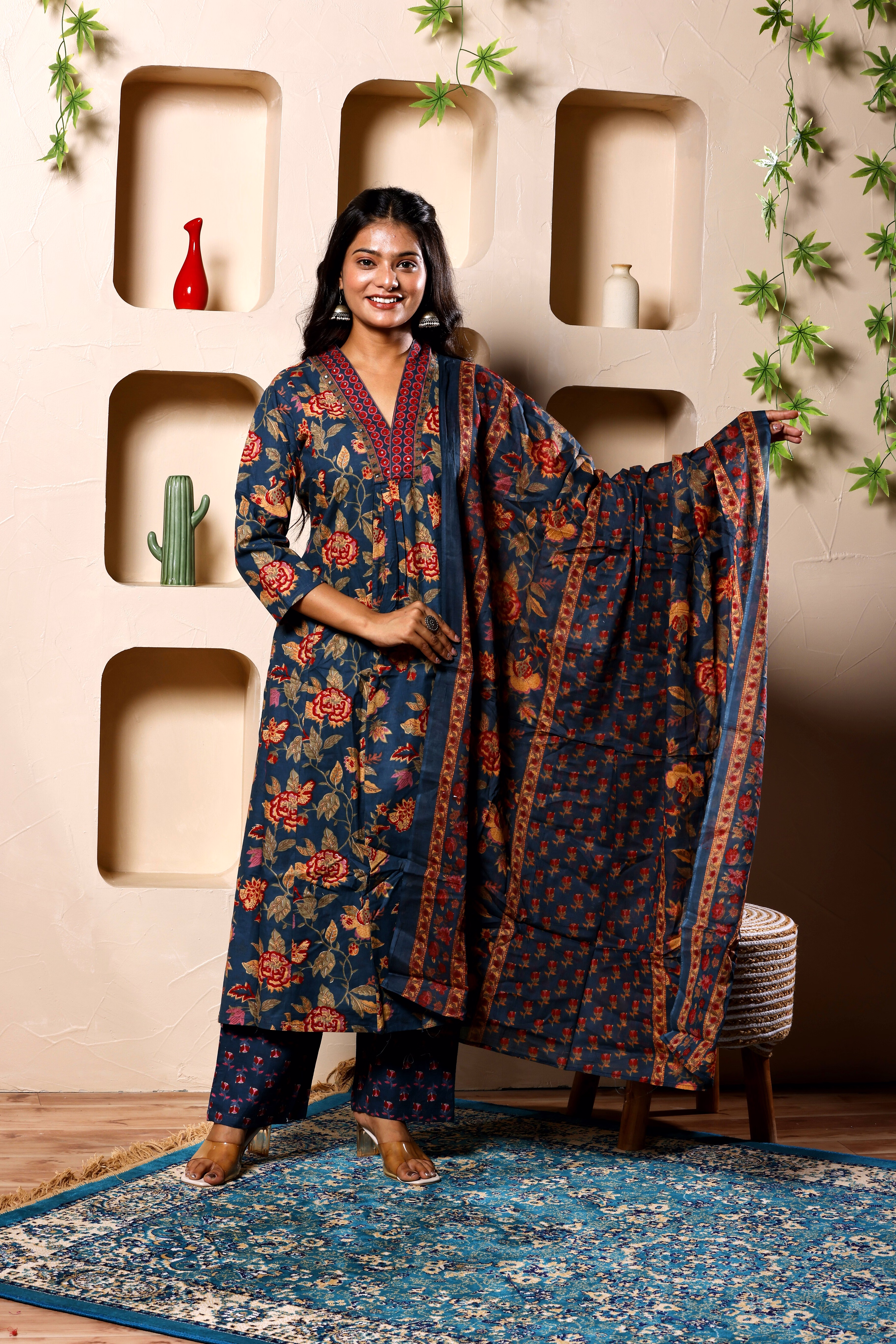 Noor-e-Nilofer Floral Suit Set image 2