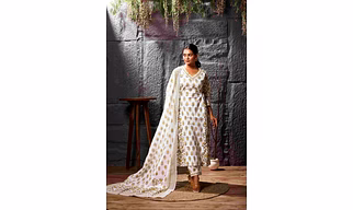 Meadow Grace Kurti