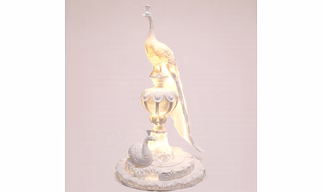 Triivvayu Majestic Peacock Sculptural Lamp - Luxury Bird Figurine Lighting for Modern Home Decor