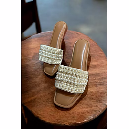 pearl flat