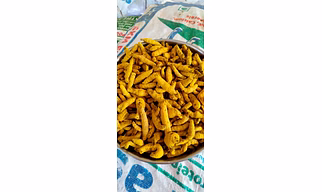 Nizamabad Tumeric roots( dried and polished)