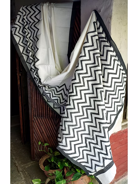 Block Print Saree Black