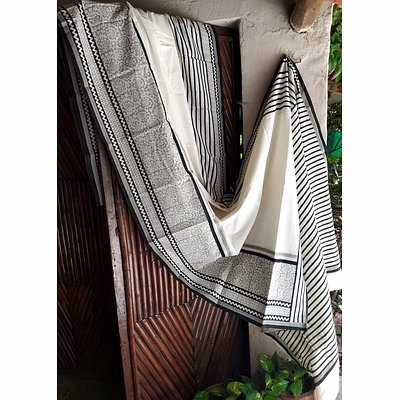 block print saree black & gray