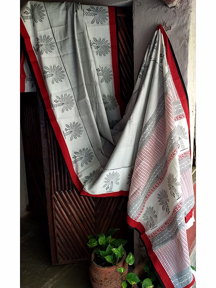 Block Print Saree Black & Rust