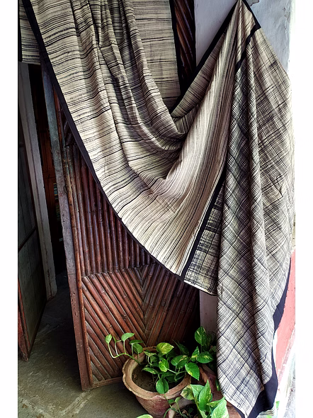 Kasim Line Saree Black