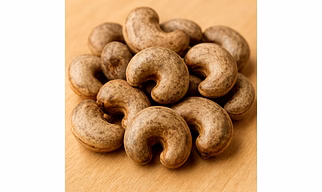 Raw cashew nuts