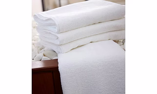 Cotton White Hotel Bath Towel 650 gms