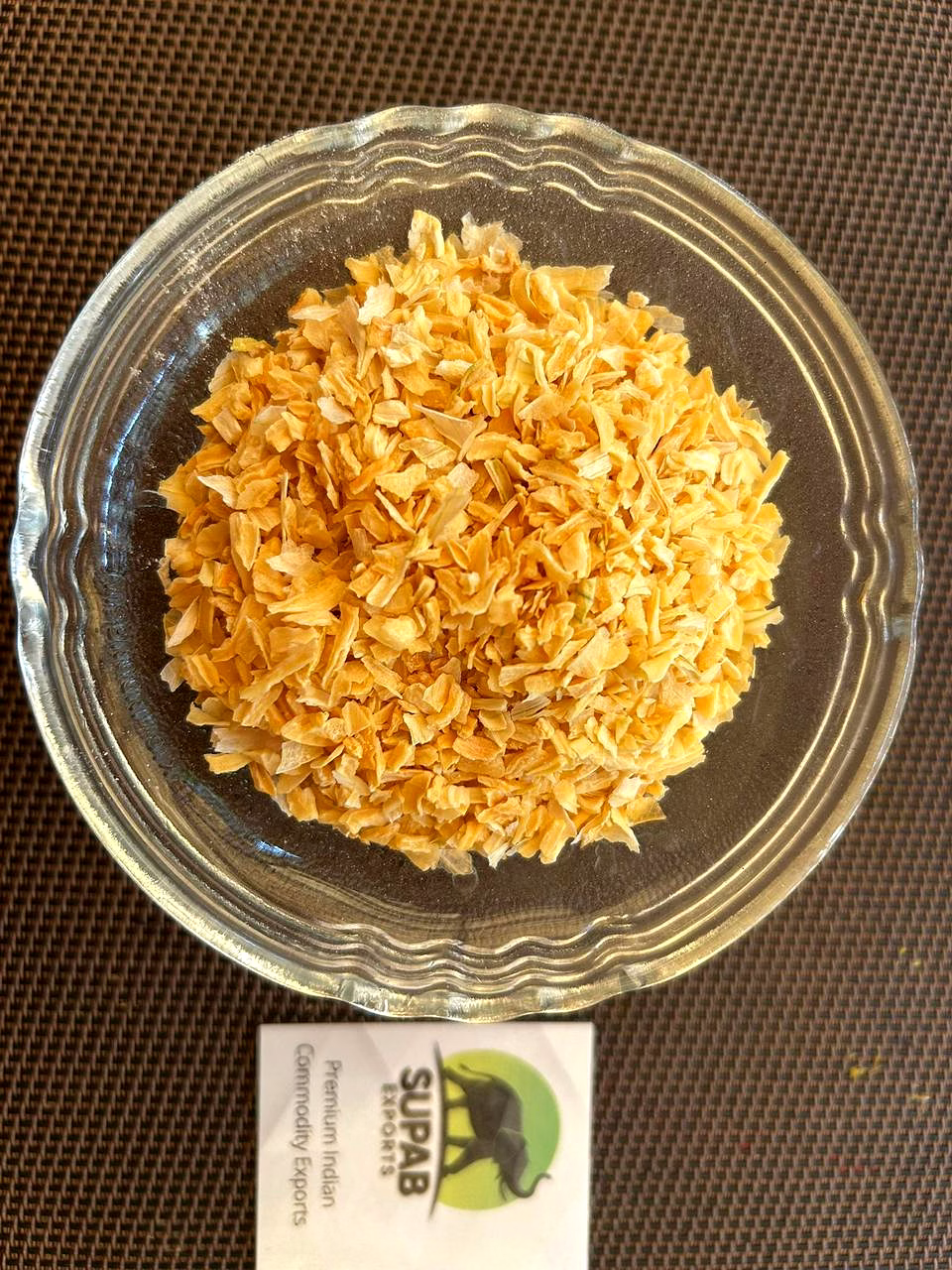 dehydrated white onion flakes