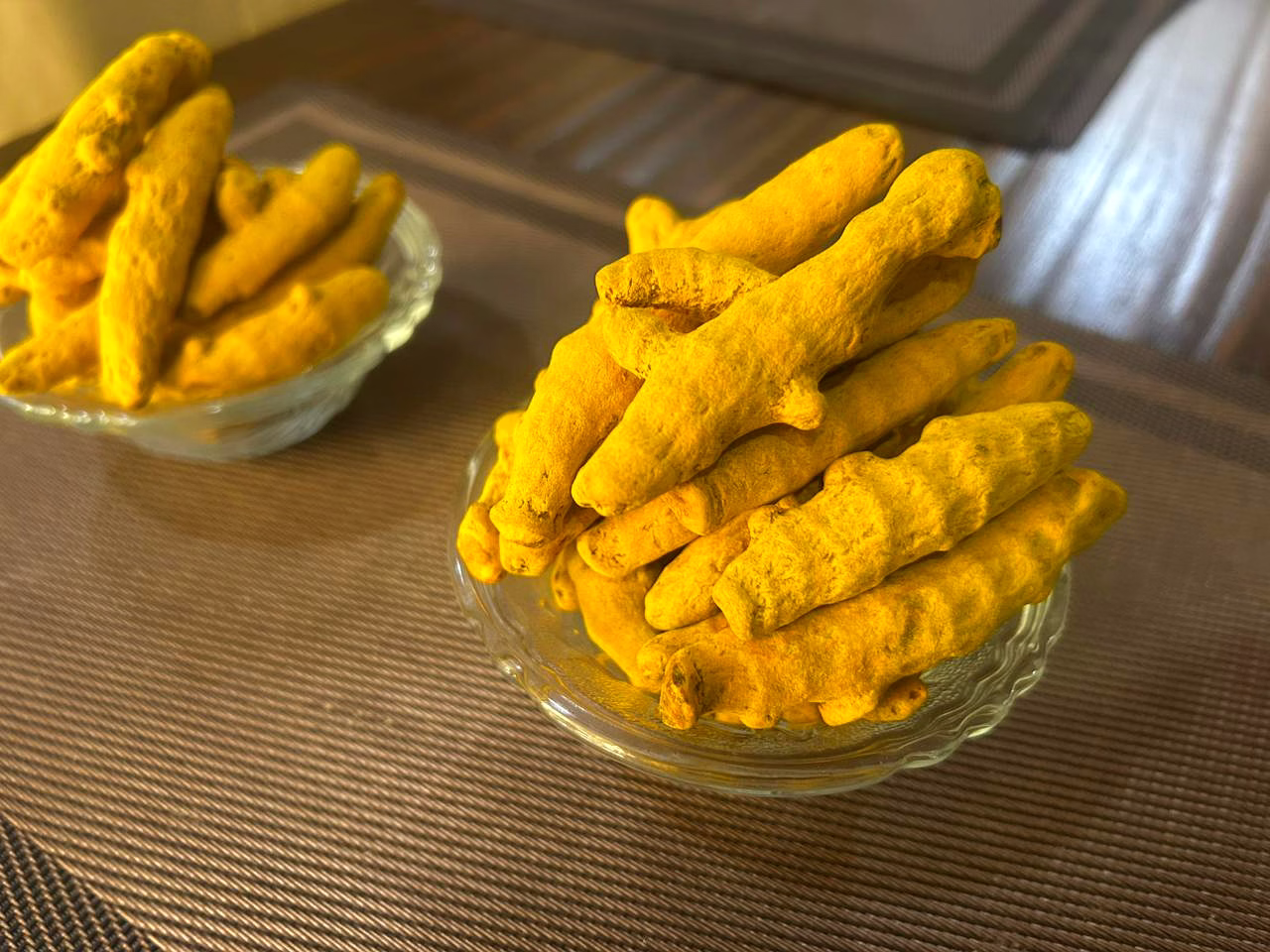 Turmeric Fingers Kaddapa Good Grade image 1
