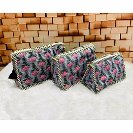 handblock triangle pouch set (set of 3)