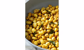 Makhana ( Fox Nuts)
