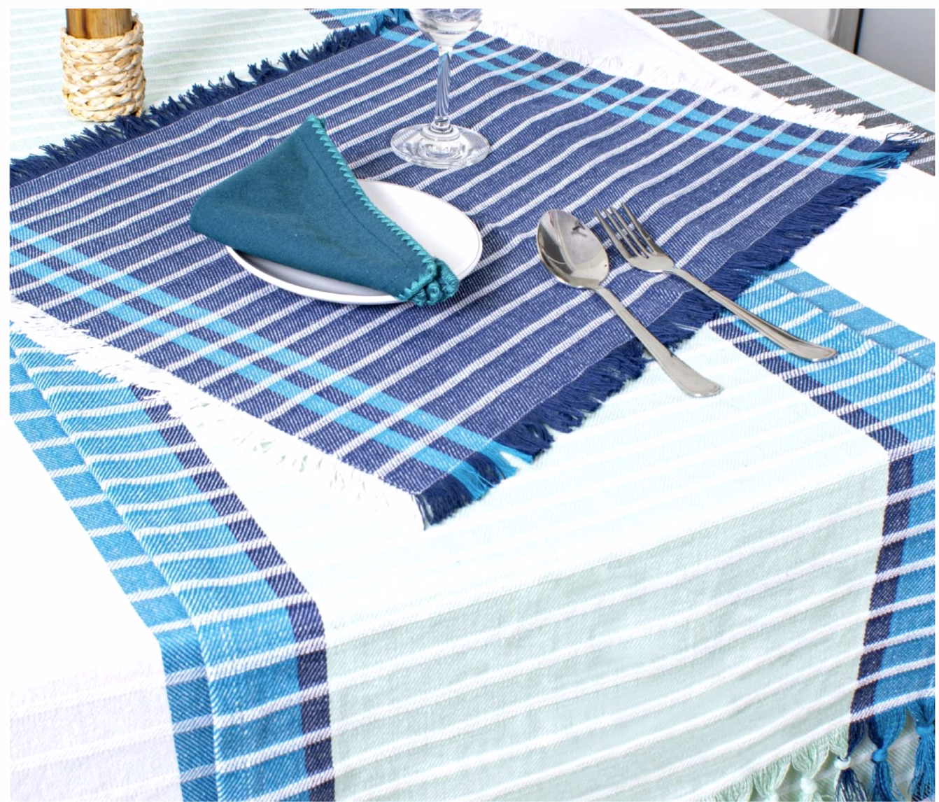 Kitchen Linen Set -Table Cover, Runner, Placeholder and Napkin image 4