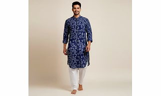 Blue Indigo | Giraffe