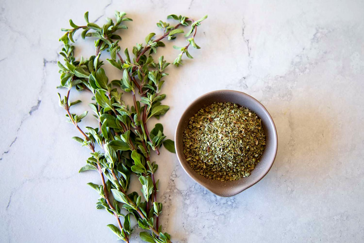 Premium Dried Marjoram for Culinary Delights image 1