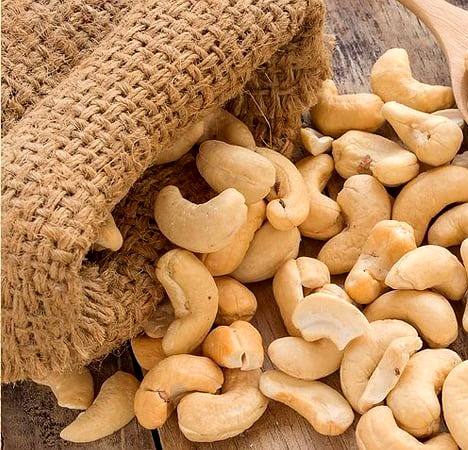 premium cashew nuts for snacking and cooking