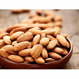 premium quality almonds - rich & flavorful dry fruit