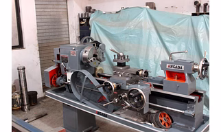 Medium Duty Lathe Machine