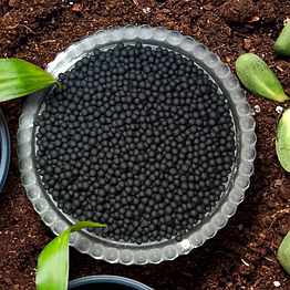 black bentonite granules/balls
