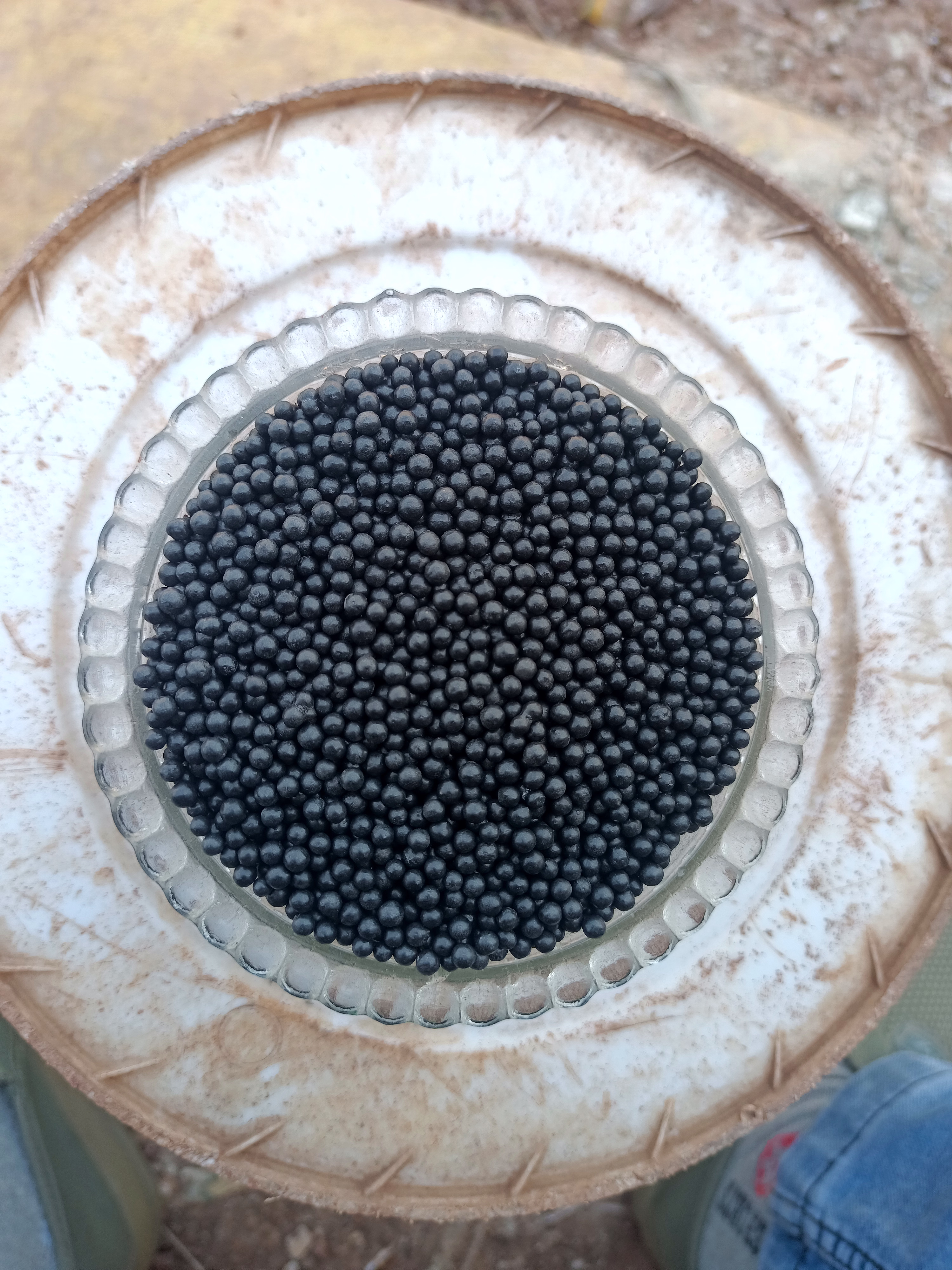 Black Bentonite Granules/Balls image 3