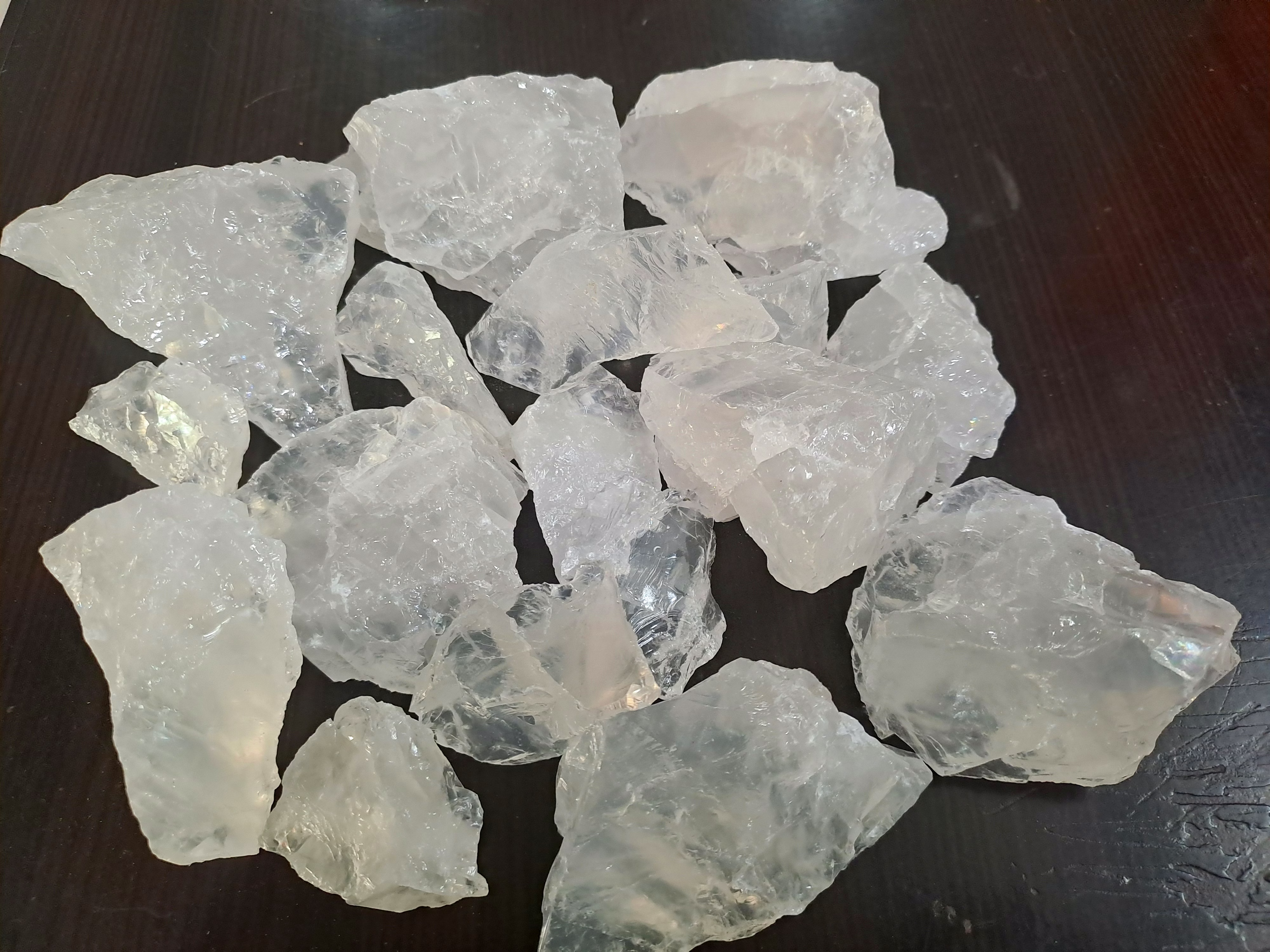 Quartz lumps image 1